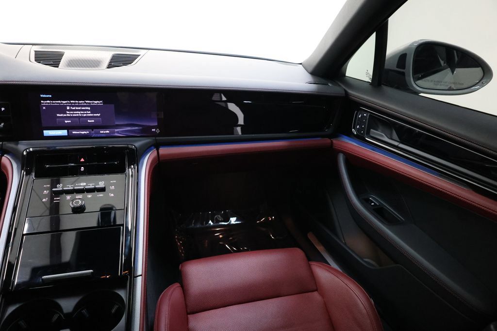 Used 2026 Porsche Panamera image 81