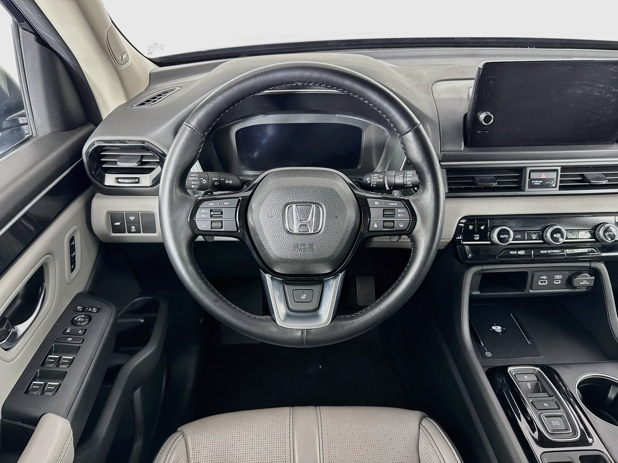 Certified 2025 Honda Pilot Elite image 24