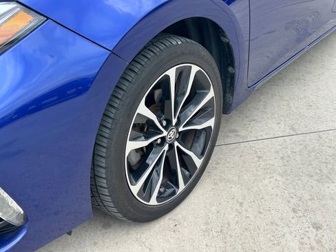 Used 2017 Toyota Corolla SE FWD image 9