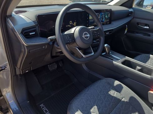 New 2026 Nissan Kicks SV image 13