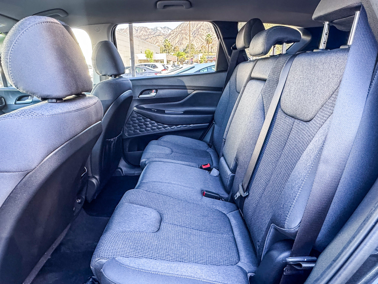 Used 2023 Hyundai Santa Fe SEL FWD image 18