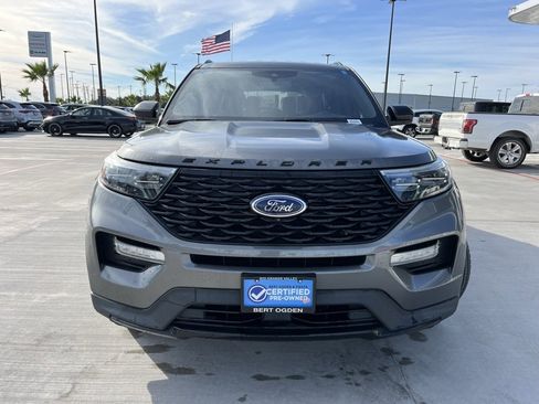 Used 2023 Ford Explorer ST-Line w/ Class IV Trailer Tow Package image 2