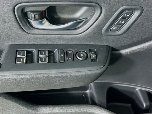 Used 2025 Honda Pilot EX-L image 14