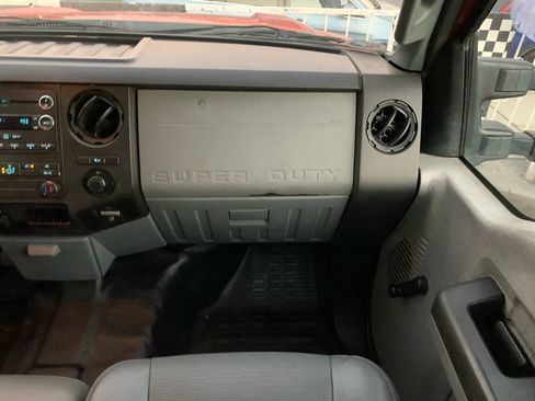Used 2015 Ford F250 XL w/ XL Value Package image 18
