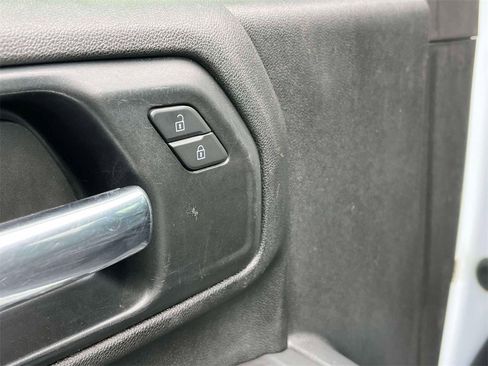 Used 2021 GMC Sierra 3500 4x4 Crew Cab w/ Convenience Package image 25