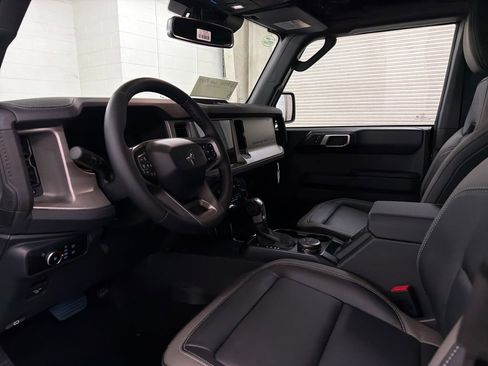 New 2026 Ford Bronco Outer Banks image 6