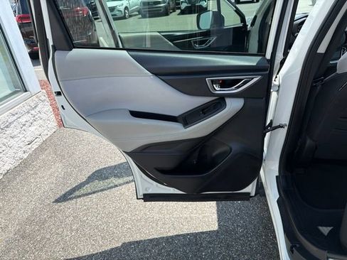 Used 2023 Subaru Forester Premium AWD/4WD image 15