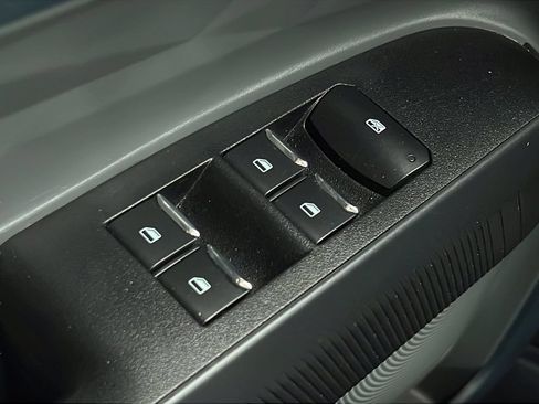 Used 2022 Ford Maverick XL FWD image 26