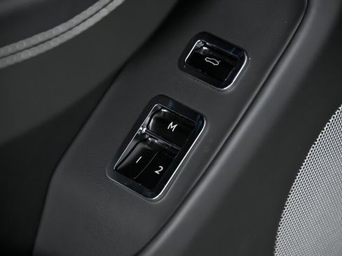 Used 2022 Bentley Flying Spur V8 AWD/4WD image 15