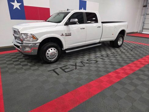 Used 2017 RAM 3500 Laramie w/ Convenience Group image 2