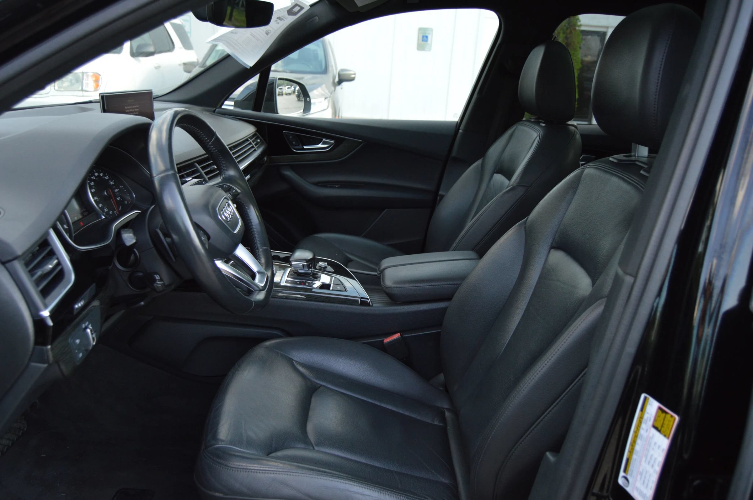 Used 2018 Audi Q7 3.0T Premium AWD/4WD image 10