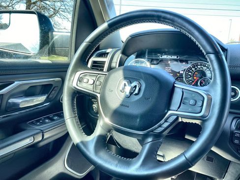 Used 2022 RAM 1500 Laramie image 32
