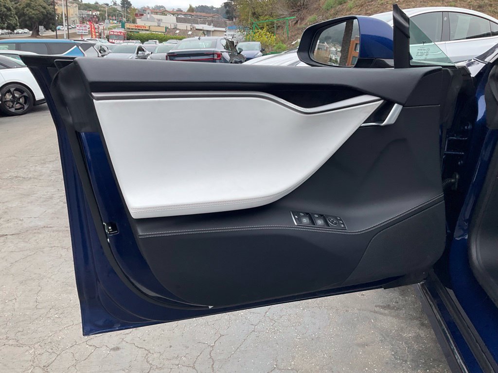 Used 2020 Tesla Model S Performance AWD/4WD image 23