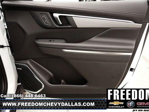 New 2025 Buick Enclave Preferred w/ LPO, Floor Liner Package image 41