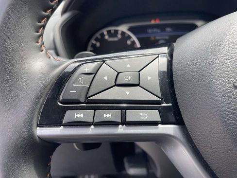Used 2025 Nissan Altima 2.5 SR AWD/4WD image 19