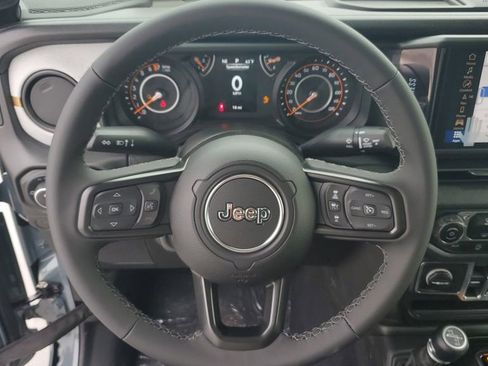 New 2026 Jeep Gladiator Sport image 18