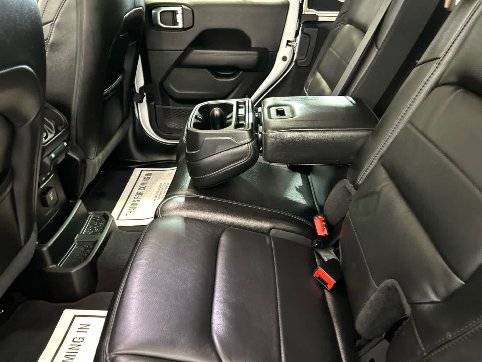 Used 2021 Jeep Wrangler Unlimited Sahara AWD/4WD image 9