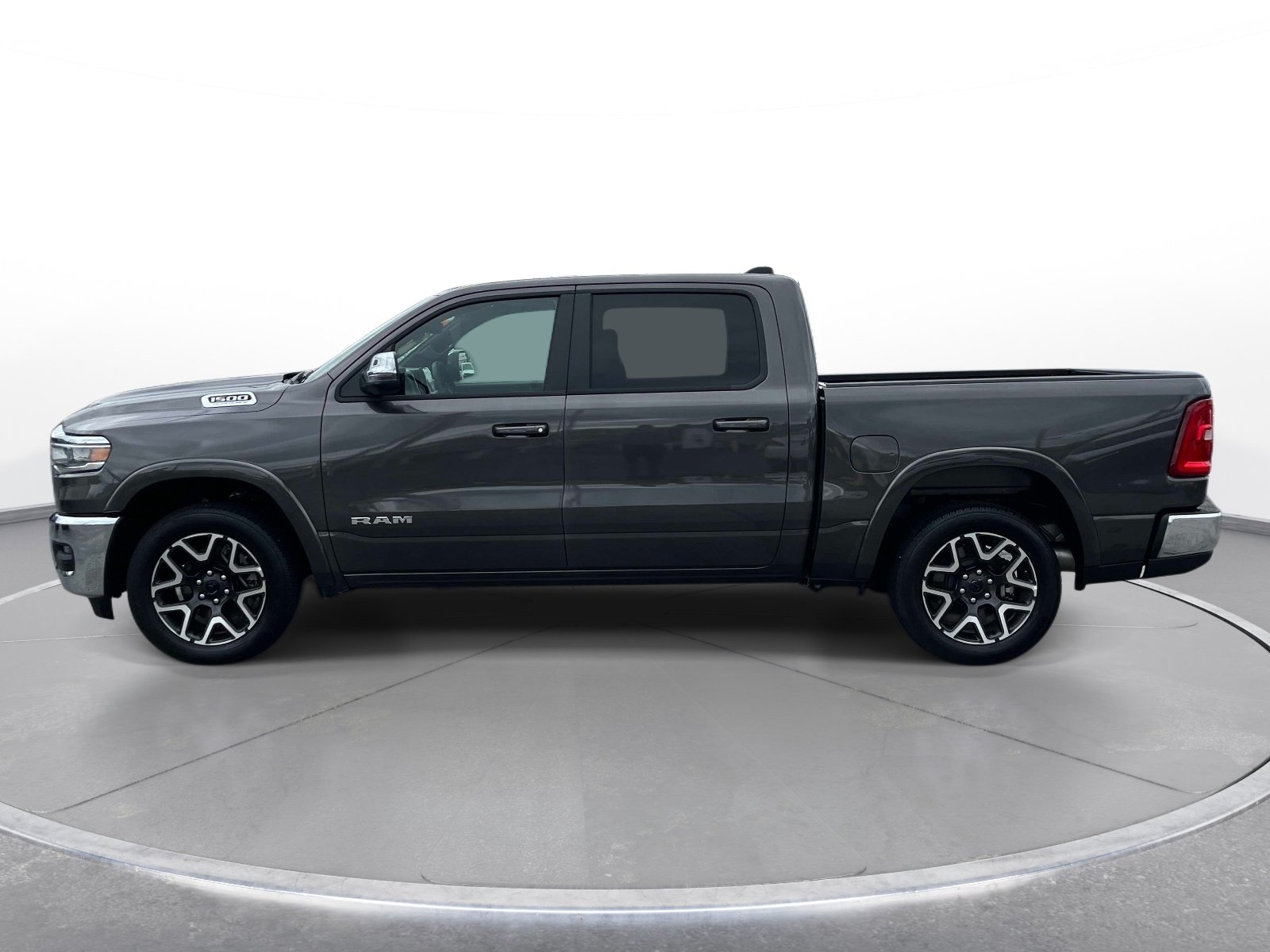 Used 2026 RAM 1500 Laramie AWD/4WD image 8
