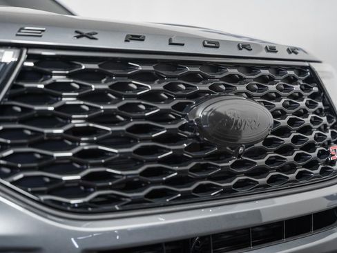 Used 2022 Ford Explorer ST w/ Equipment Group 401A image 14