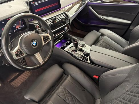 Used 2023 BMW 530i w/ M Sport Package image 4