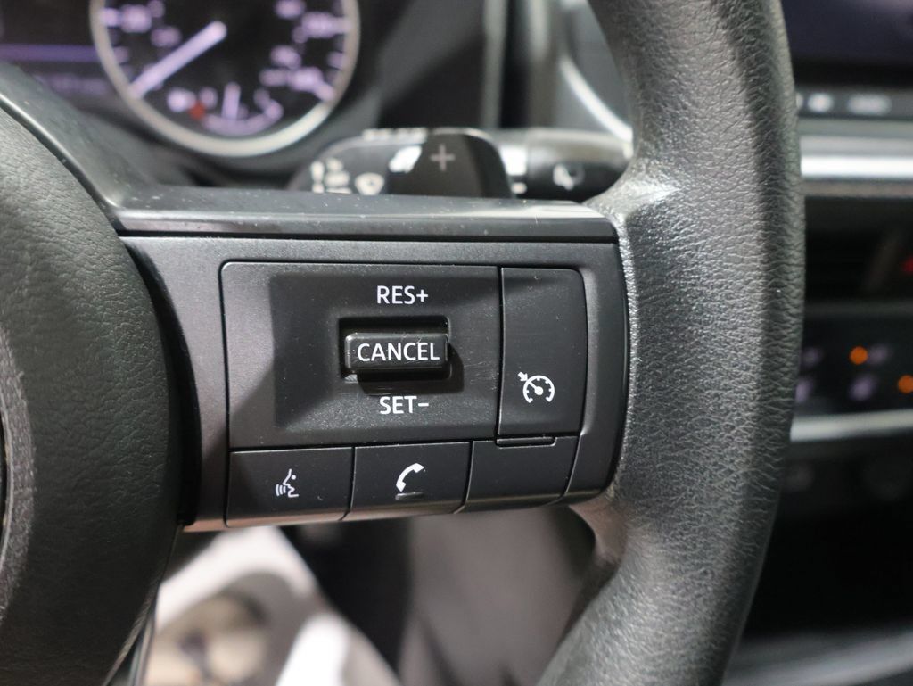 Used 2023 Nissan Rogue S AWD/4WD image 35