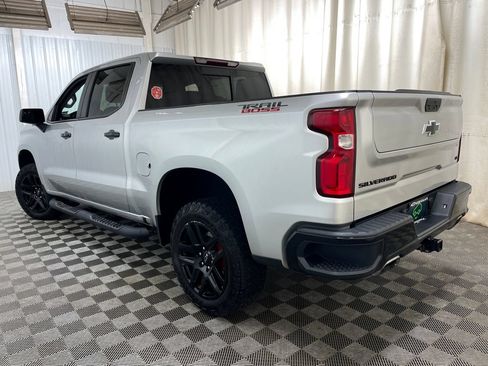 Certified 2021 Chevrolet Silverado 1500 LT Trail Boss w/ Convenience Package II AWD/4WD image 18