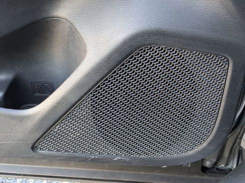 Used 2024 Mitsubishi Outlander SE AWD/4WD image 18