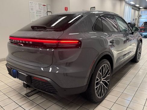 New 2025 Porsche Macan 4S Electric image 7