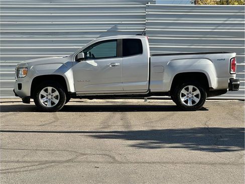 Used 2015 GMC Canyon SLE image 13