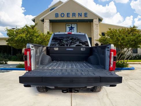 Used 2024 Ford F250 Lariat w/ Lariat Ultimate Package AWD/4WD image 5