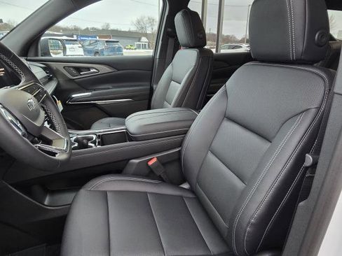 New 2026 Chevrolet Traverse LT w/ Midnight/Sport Edition image 9