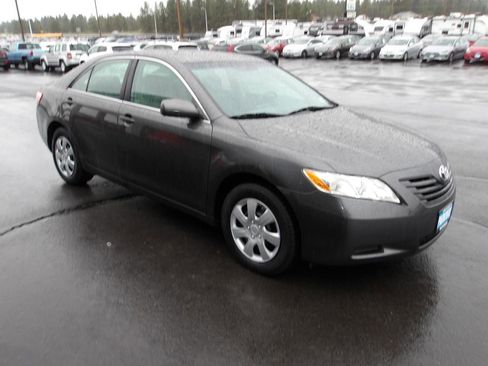 Used 2009 Toyota Camry LE FWD image 7