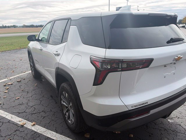 Used 2026 Chevrolet Equinox LT FWD image 13