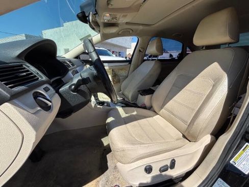Used 2013 Volkswagen Passat 2.5 SE image 12