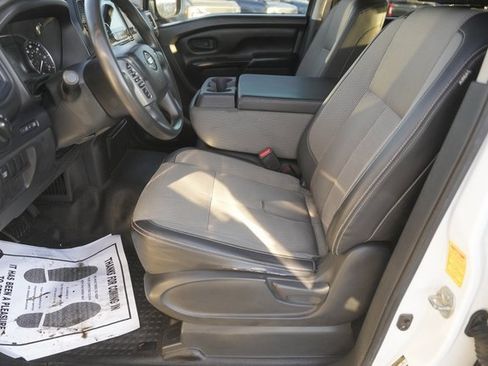 Used 2021 Nissan Titan S w/ S Utility Package image 9