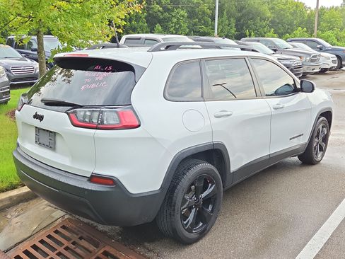Used 2021 Jeep Cherokee Latitude Plus FWD image 7