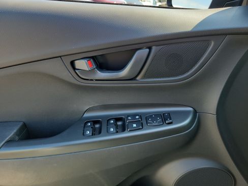 Used 2021 Hyundai Kona SEL Plus w/ Cargo Package FWD image 17