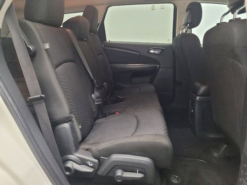 Used 2018 Dodge Journey SE w/ Popular Equipment Group image 19