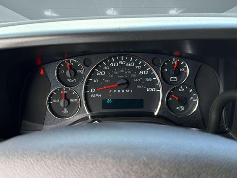 Certified 2025 Chevrolet Express 2500 w/ Driver Convenience Package RWD image 17