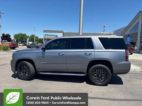 Used 2020 GMC Yukon SLT AWD/4WD image 3