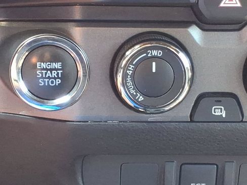 Used 2023 Toyota Tacoma TRD Sport AWD/4WD image 18