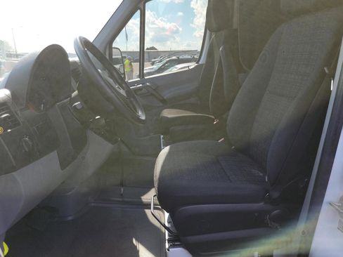 Used 2017 Mercedes-Benz Sprinter 144 Cargo image 18