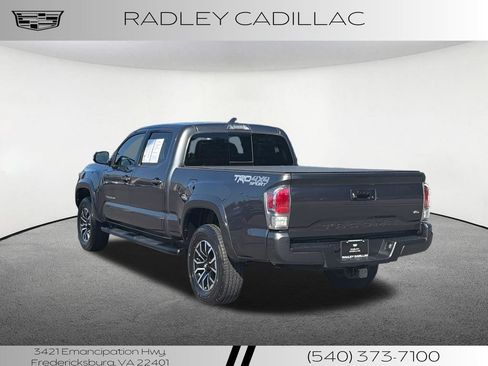 Used 2022 Toyota Tacoma TRD Sport w/ TRD Premium Sport Package AWD/4WD image 17