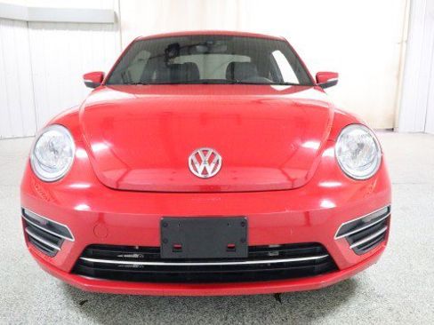 Used 2017 Volkswagen Beetle 1.8T SE image 7