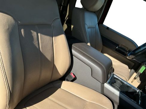 Used 2015 Ford F250 Lariat w/ Chrome Package RWD image 15
