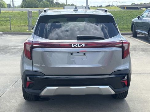 New 2026 Kia Seltos S FWD image 7