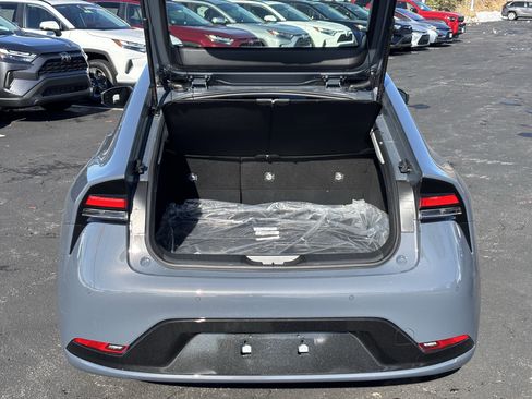 New 2026 Toyota Prius XLE image 6