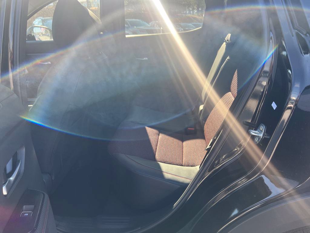 Used 2025 Nissan Kicks SR AWD/4WD image 29
