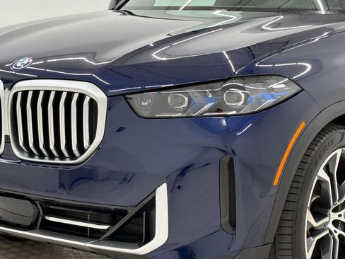 Used 2024 BMW X5 xDrive50e w/ Premium Package AWD/4WD image 12