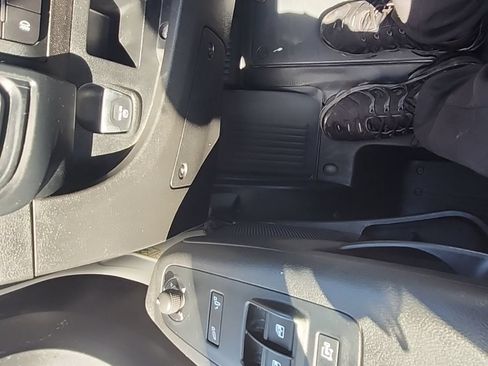 Used 2025 RAM ProMaster 2500 w/ Convenience Group FWD image 30
